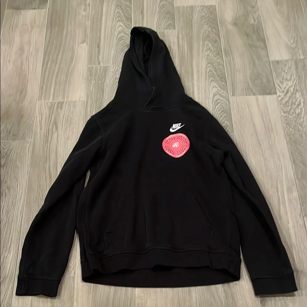 Nike Boy’s City of London Black and Red Hoodie Size: XL